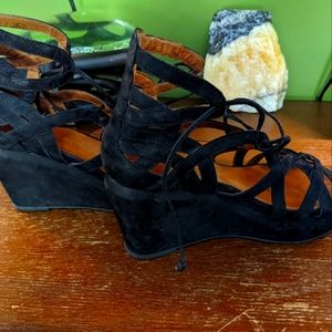 Kenneth Cole Gentle Souls